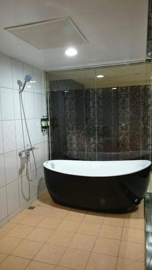 Hosin Hotel Taichung Exterior photo
